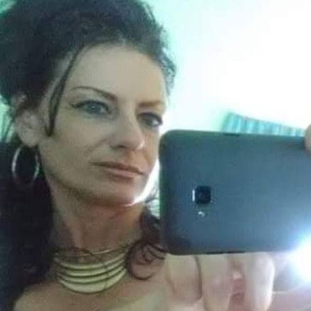 Meet your Posher, Cynthia